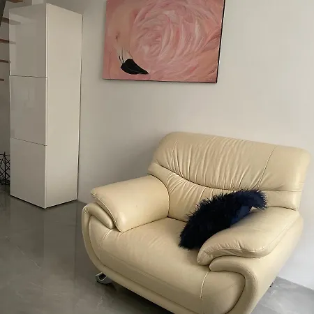 Апартаменты Luxury 60m2 In Wilhelmstadt