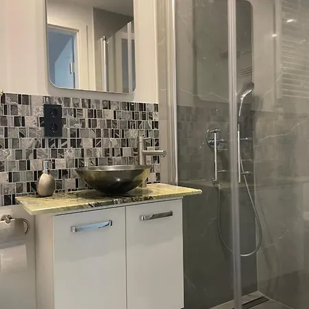 Luxury 60m2 In Wilhelmstadt ברלין