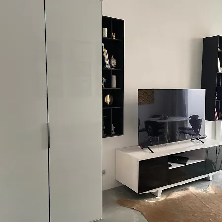 Luxury 60m2 In Wilhelmstadt * ברלין