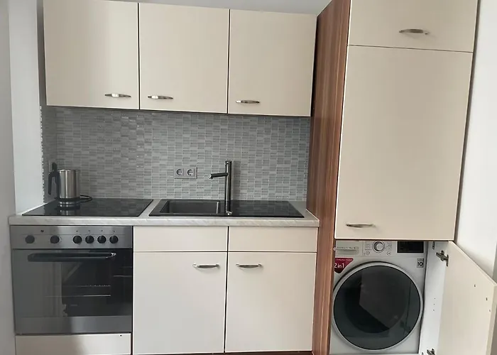 Luxury 60m2 In Wilhelmstadt Lägenhet *